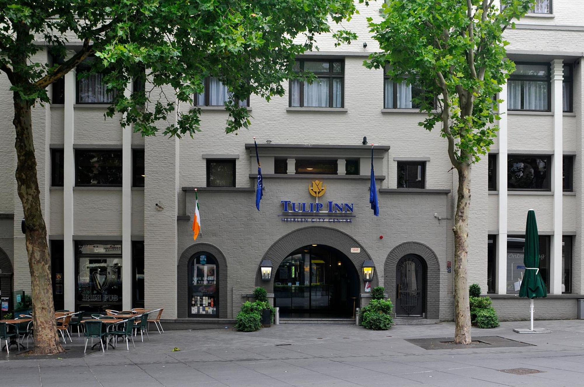 阿姆拉斯酒店 海尔伦 外观 照片